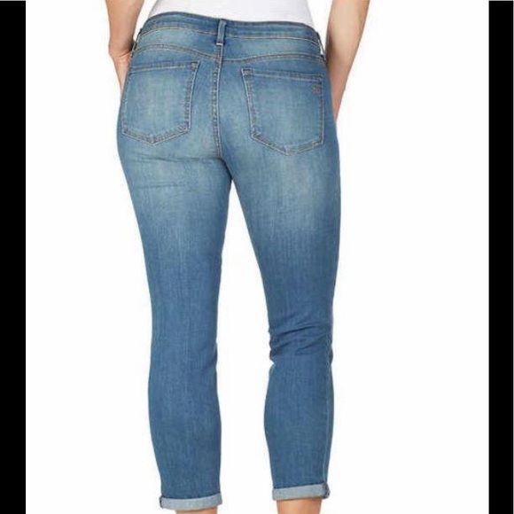 Jessica Simpson relaxed skinny crop Jeans - Picture 4 of 12